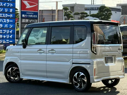 Suzuki Spacia