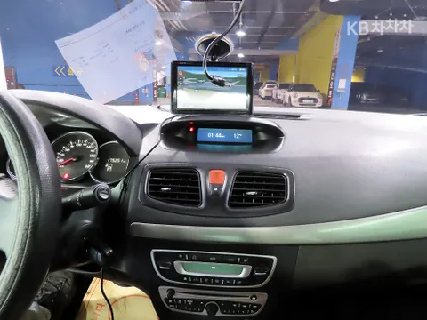 Renault SM3