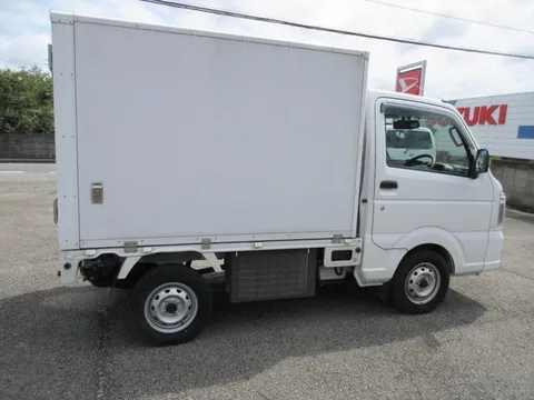 Nissan Clipper Truck