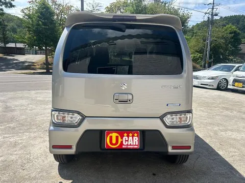 Suzuki Wagon R Stingray
