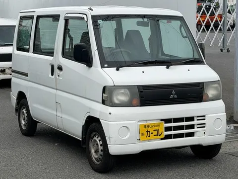 Mitsubishi Minicab Van