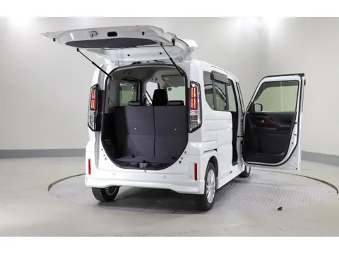 Suzuki Spacia Custom
