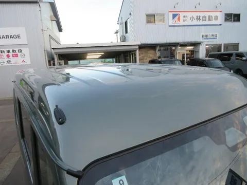 Nissan Clipper Van