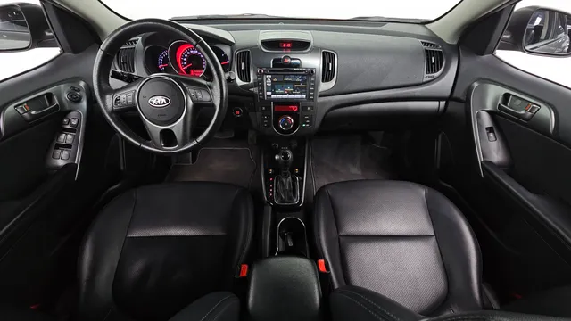 Kia Cerato (Forte)