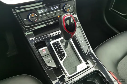 Geely Emgrand GS