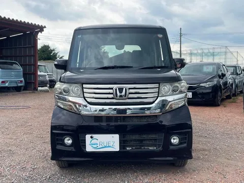 Honda N-BOX Custom