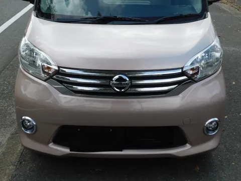 Nissan Dayz Roox