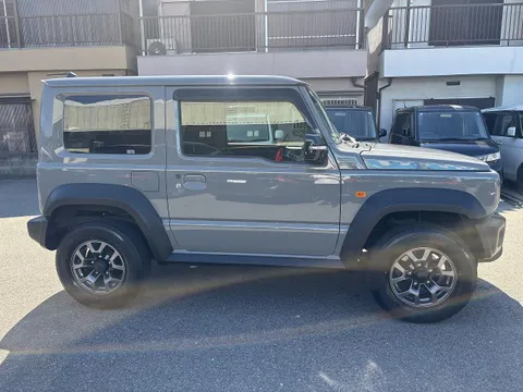 Suzuki Jimny Sierra