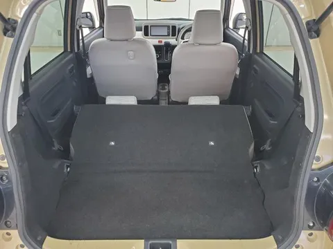 Daihatsu Mira Tocot