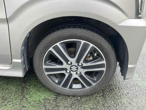 Suzuki Wagon R Stingray