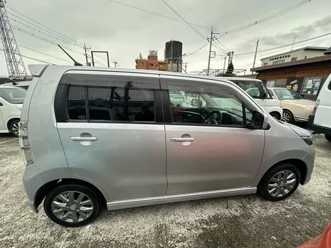 Suzuki Wagon R Stingray
