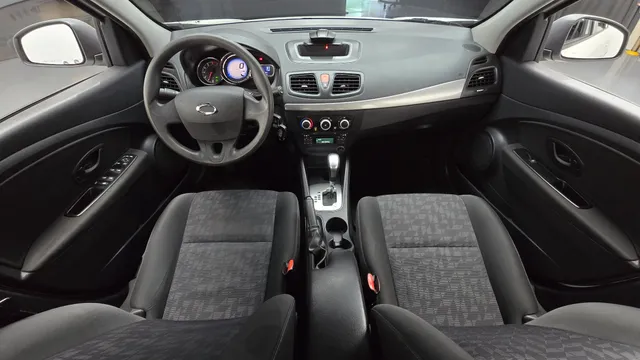Renault SM3