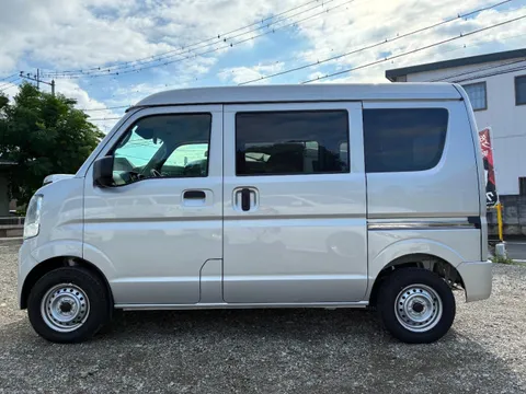 Nissan Clipper