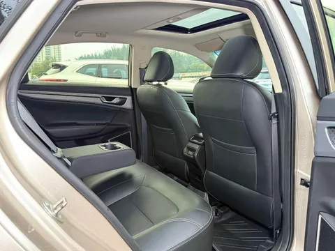 Geely Emgrand GL