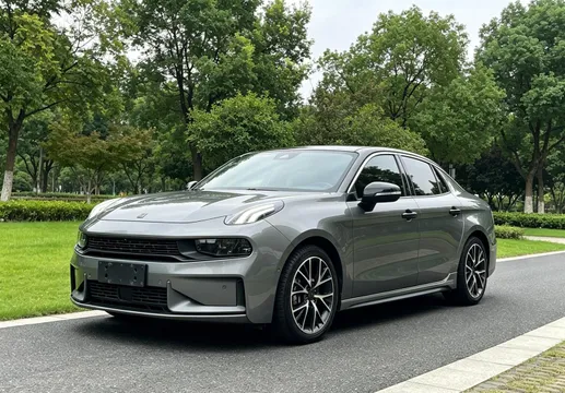 Lynk & Co 03