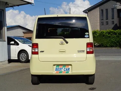 Daihatsu Move Conte