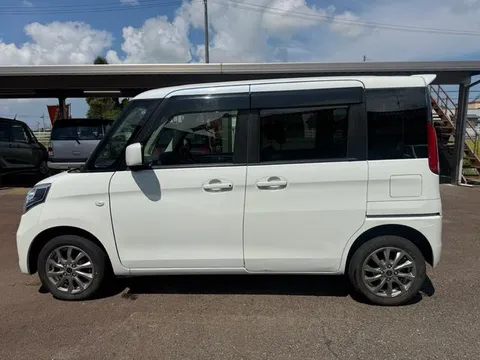 Suzuki Spacia