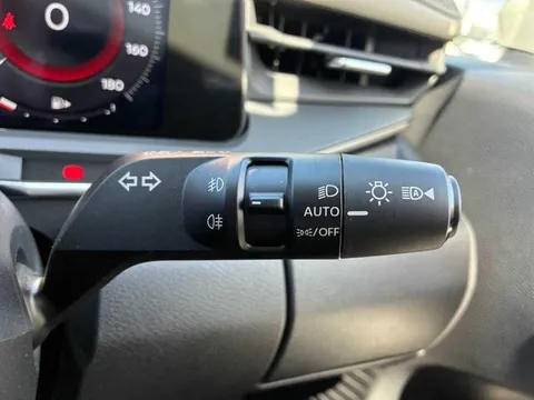 Nissan Note Aura