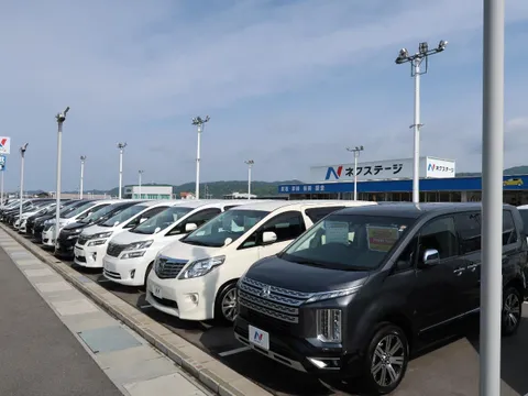 Daihatsu Mira Tocot