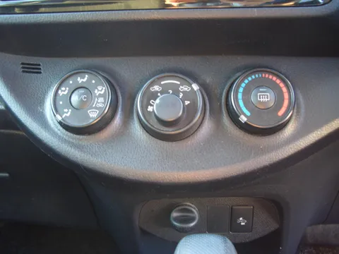 Toyota Yaris (Vitz)