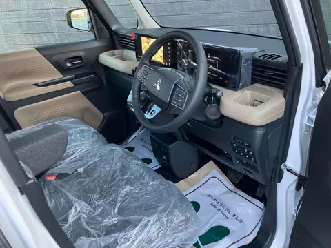 Mitsubishi Delica Mini