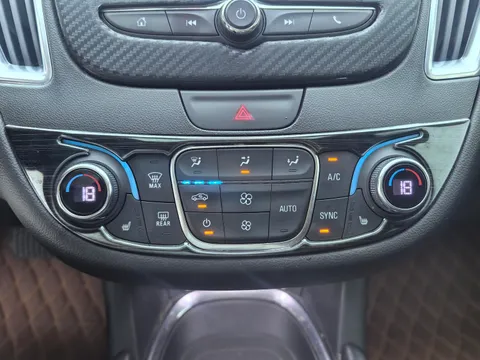 Chevrolet Malibu XL