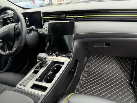 Roewe RX5