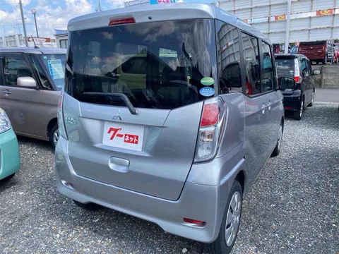 Mitsubishi eK Space