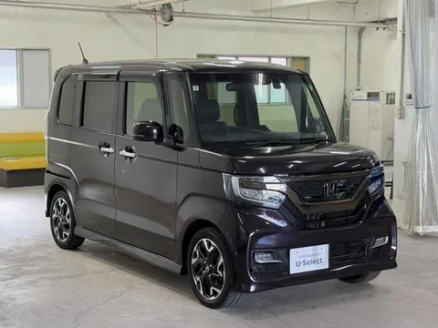 Honda N-BOX Custom