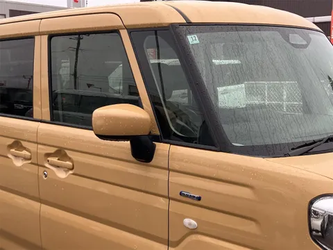 Suzuki Spacia