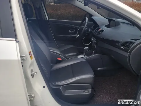 Renault SM3