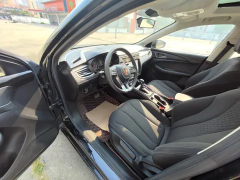Roewe i5