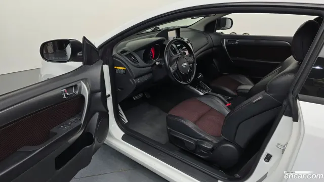 Kia Cerato (Forte)