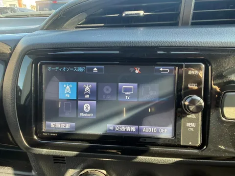 Toyota Yaris (Vitz)