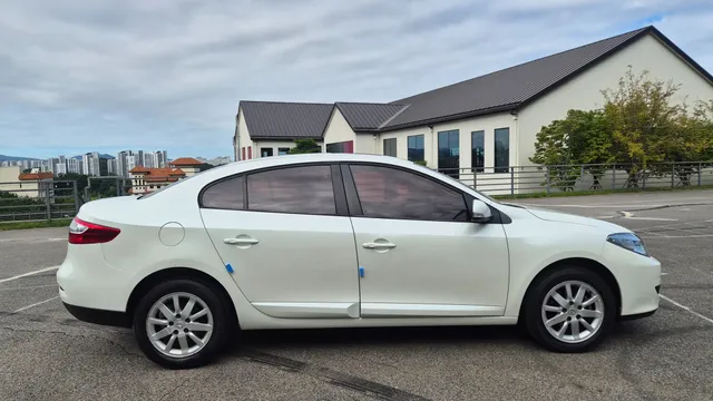 Renault SM3