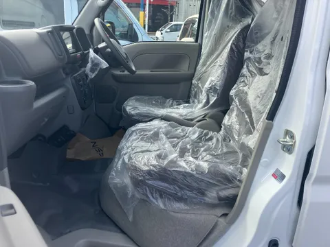 Nissan Clipper