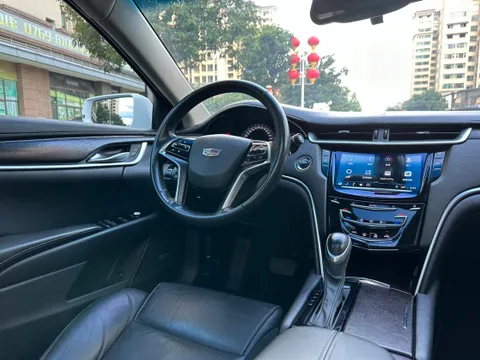 Cadillac XTS