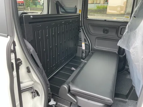 Suzuki Spacia Base