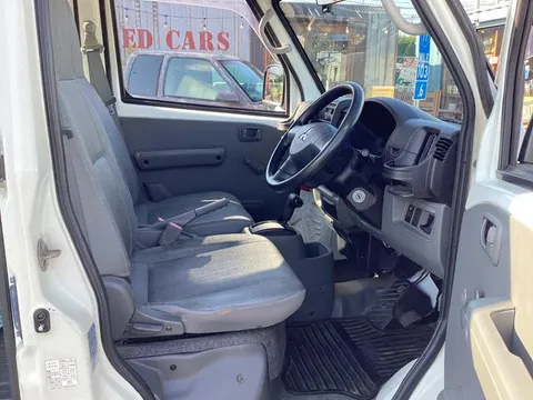 Mitsubishi Minicab Van