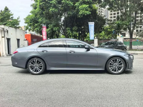 Mercedes-Benz Mercedes-Benz CLS