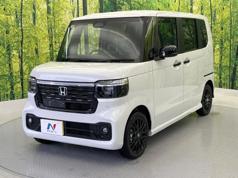 Honda N-BOX Custom