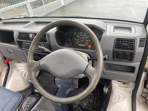 Mitsubishi Minicab Truck