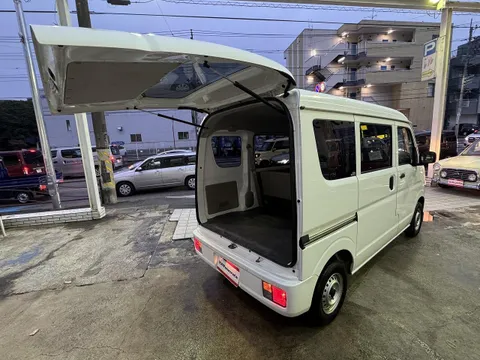 Nissan Clipper
