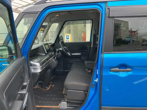 Suzuki Spacia Gear