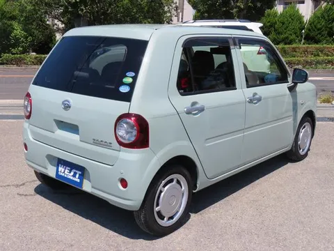 Daihatsu Mira Tocot