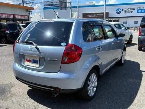 Mazda Verisa