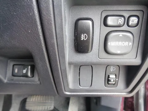 Nissan KIX