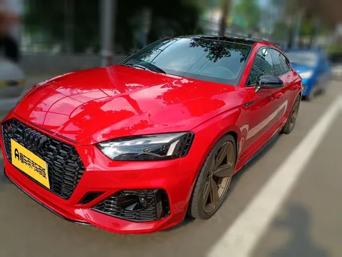Audi RS