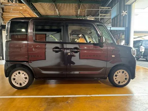 Suzuki Spacia