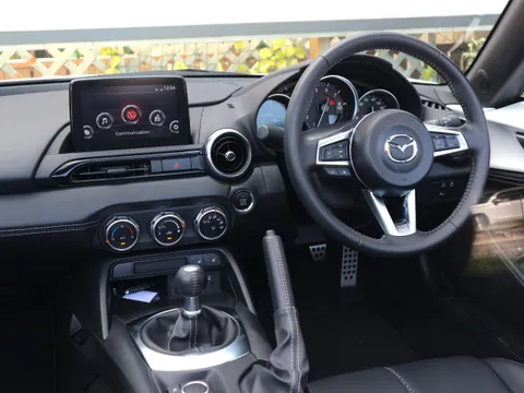 Mazda MX-5 (Roadster)